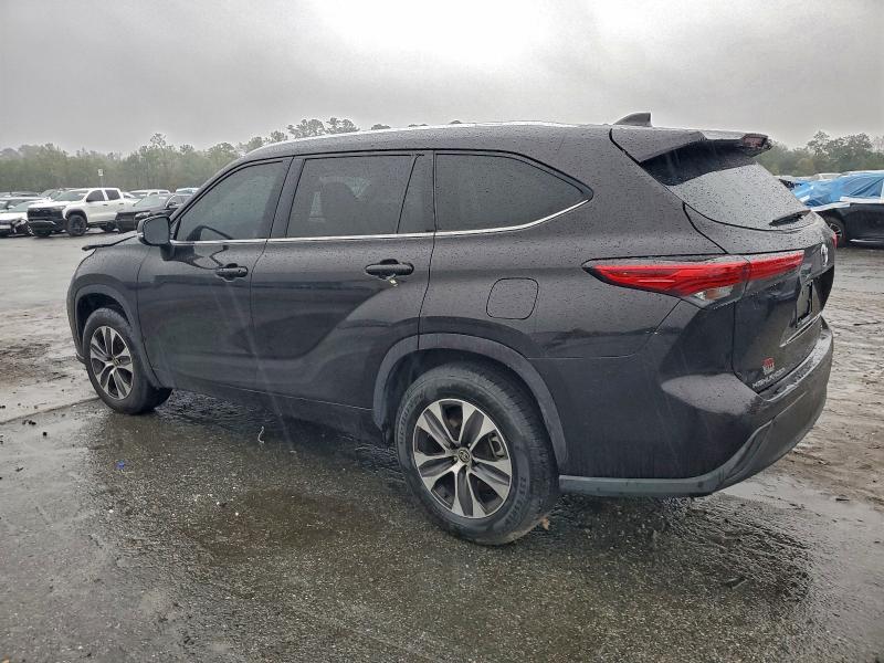 Photo 2 from auction – 2020 TOYOTA HIGHLANDER with VIN 5TDGZRAH2LS006901