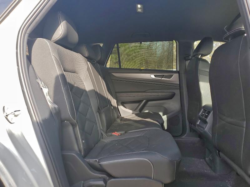 Photo 11 from auction – 2024 VOLKSWAGEN ATLAS CROS with VIN 1V2HE2CA5RC202170