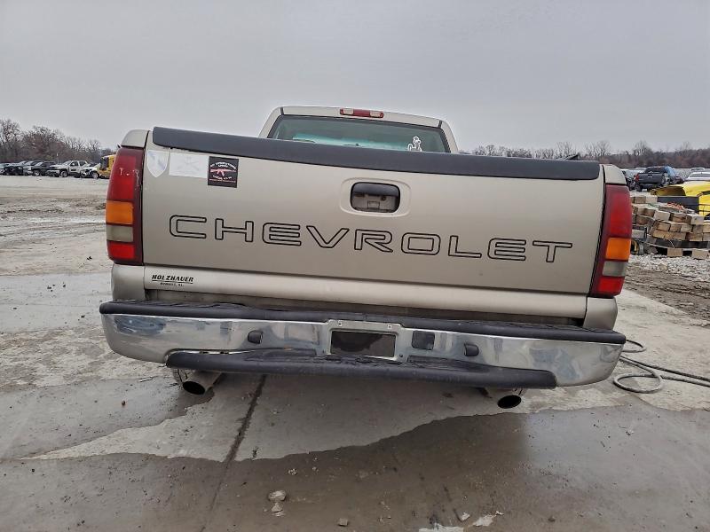 Photo 6 from auction – 2002 CHEVROLET SILVERADO with VIN 1GCEC14VX2Z339775