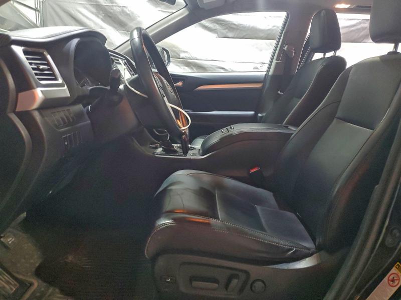 Photo 7 from auction – 2016 TOYOTA HIGHLANDER with VIN 5TDJKRFH5GS310345