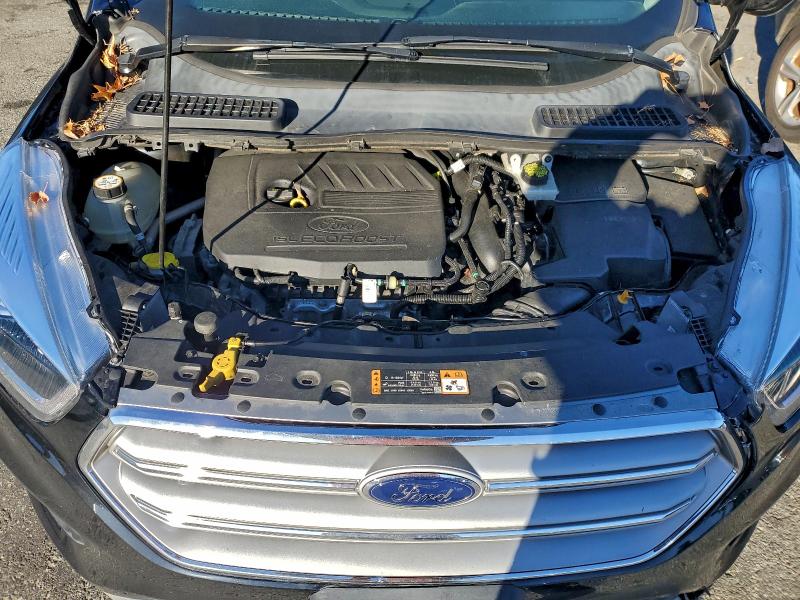 Photo 12 from auction – 2017 FORD ESCAPE SE with VIN 1FMCU0GDXHUC12687