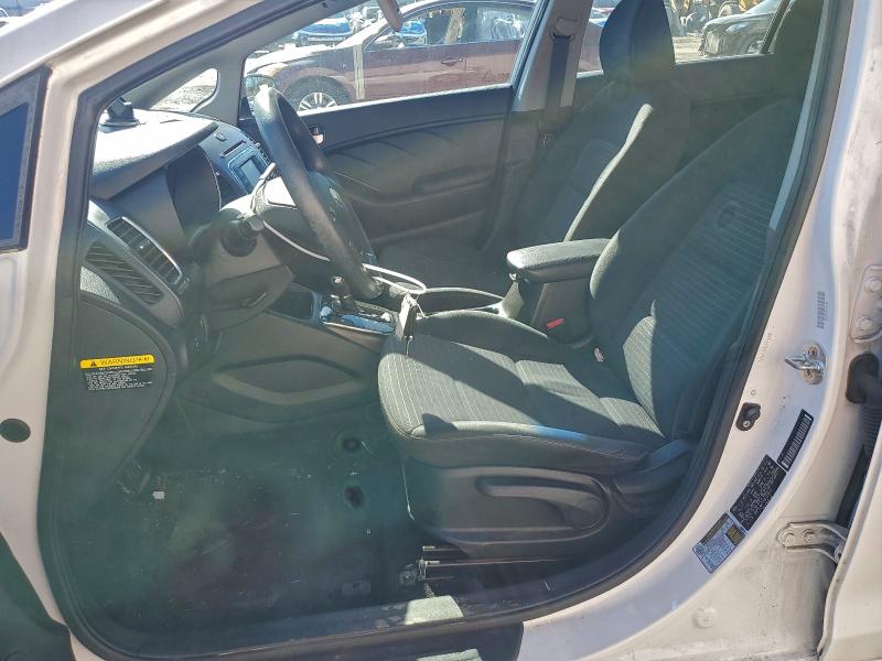 Zdjęcie 7 z aukcji – 2017 KIA FORTE LX z VIN 3KPFL4A72HE129672