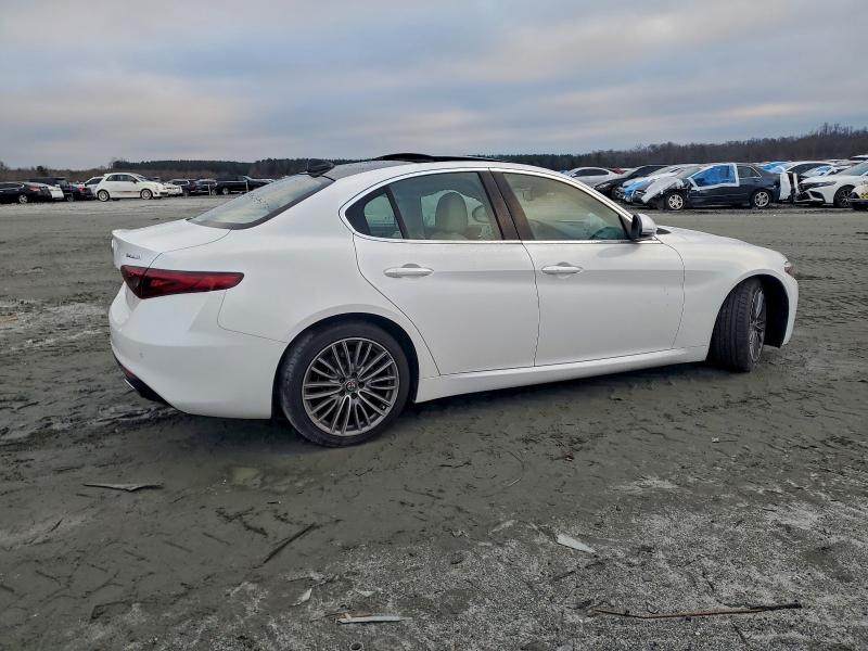 Photo 3 from auction – 2017 ALFA ROMEO GIULIA TI with VIN ZARFAECN6H7554650