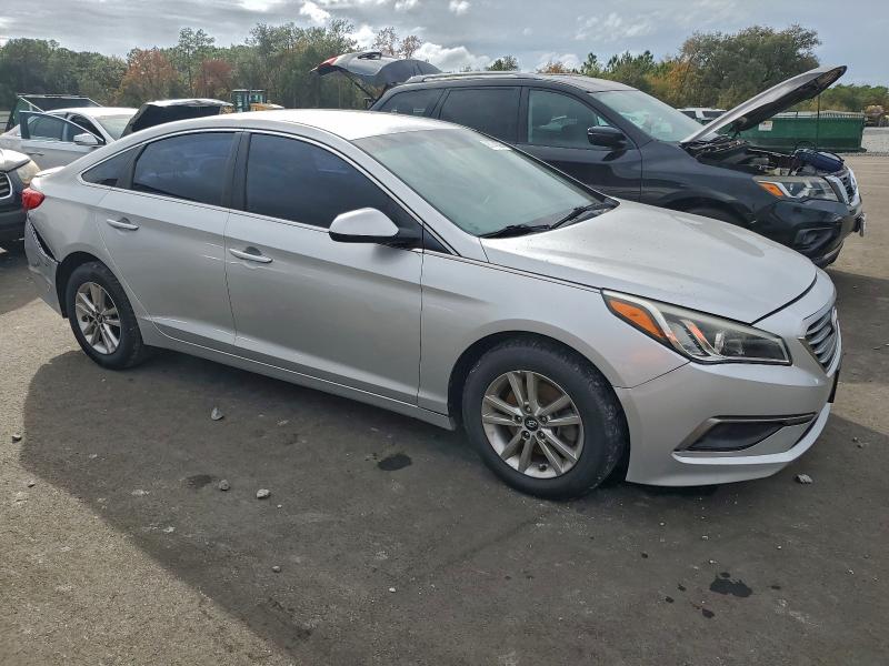 Photo 4 from auction – 2016 HYUNDAI SONATA with VIN 5NPE24AF8GH327687