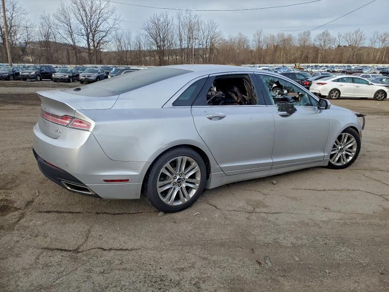 Foto 3 de la subasta – 2016 LINCOLN MKZ con VIN 3LN6L2JK8GR623935