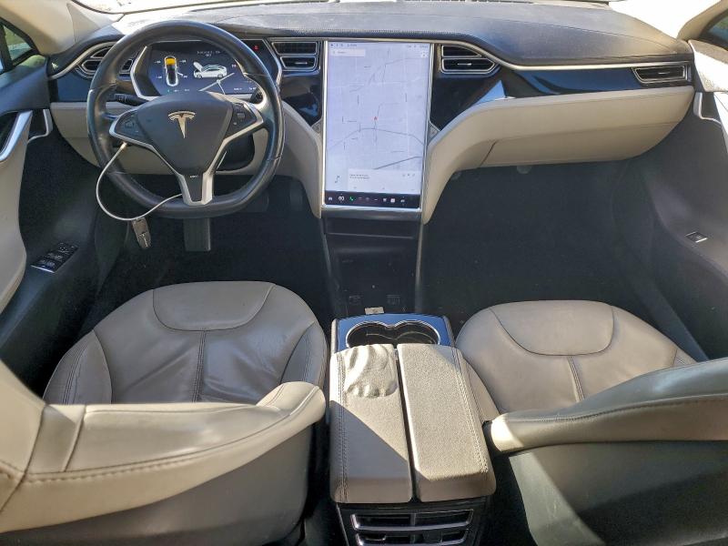Photo 8 from auction – 2013 TESLA MODEL S with VIN 5YJSA1CNXDFP21467
