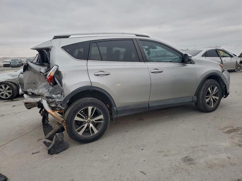 Photo 3 from auction – 2017 TOYOTA RAV4 XLE with VIN 2T3WFREVXHW314005