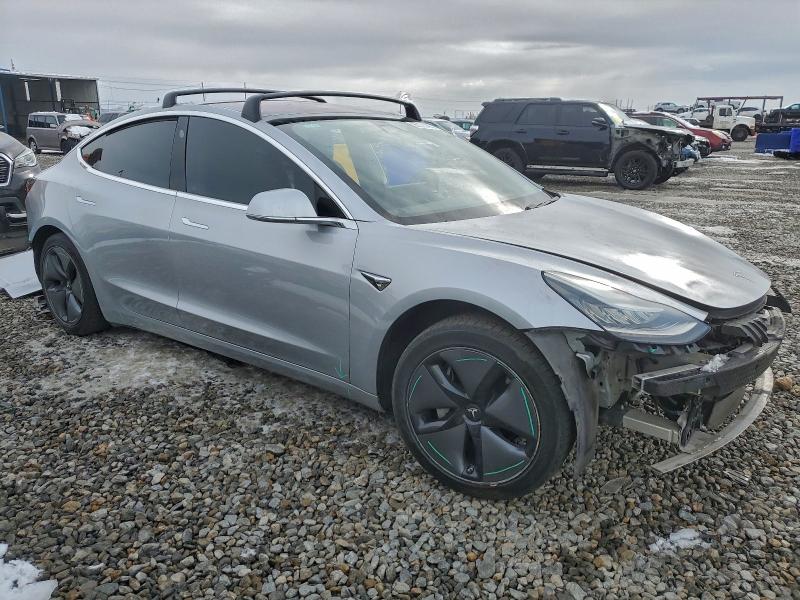 Photo 4 from auction – 2018 TESLA MODEL 3 with VIN 5YJ3E1EA1JF095368