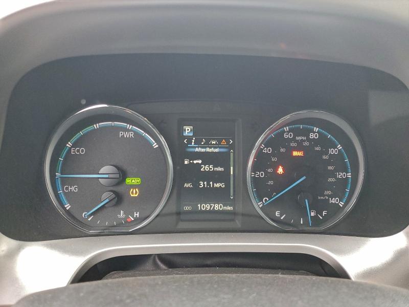 Photo 9 from auction – 2017 TOYOTA RAV4 HV LE with VIN JTMRJREV0HD136016