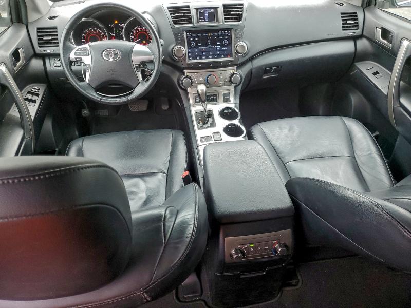 Photo 8 from auction – 2012 TOYOTA HIGHLANDER with VIN 5TDBK3EH1CS138666