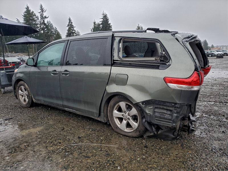 Photo 2 from auction – 2012 TOYOTA SIENNA LE with VIN 5TDKK3DC5CS240199