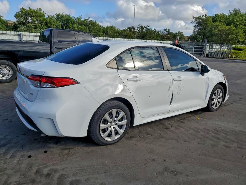 Photo 3 from auction – 2022 TOYOTA COROLLA with VIN 5YFEPMAE7NP284551