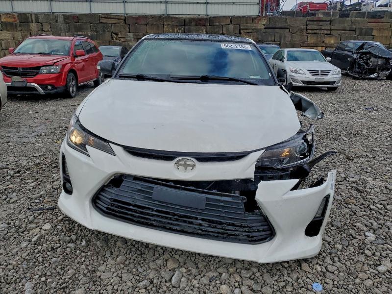 Photo 5 from auction – 2014 TOYOTA SCION TC with VIN JTKJF5C79E3079868