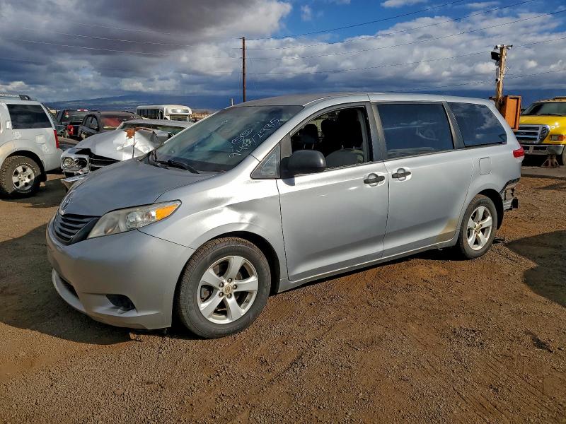 TOYOTA SIENNA 2014 with VIN 5TDZK3DCXES422644 - Photo from auction