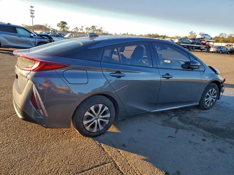 Photo 3 from auction – 2020 TOYOTA PRIUS PRIM with VIN JTDKARFP4L3159427