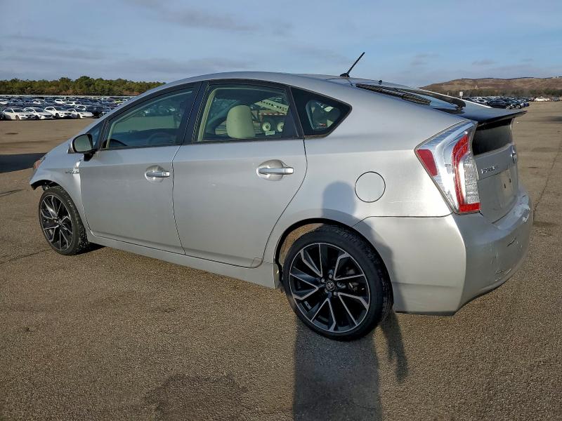 Photo 2 from auction – 2012 TOYOTA PRIUS with VIN JTDKN3DU1C1527729