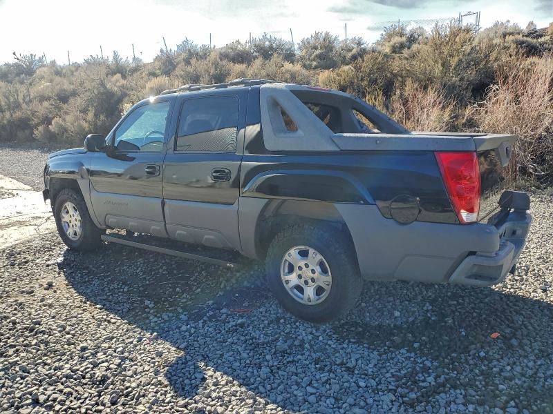 Photo 2 from auction – 2002 CHEVROLET AVALANCHE with VIN 3GNEK13T02G232017