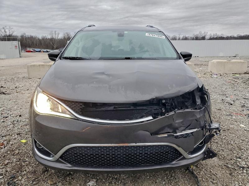 Zdjęcie 5 z aukcji – 2018 CHRYSLER PACIFICA T z VIN 2C4RC1BG6JR322695