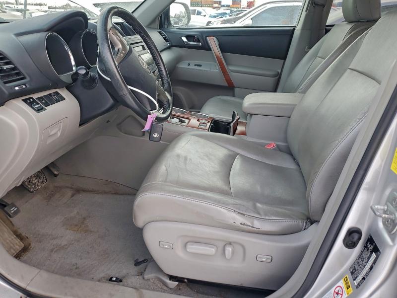 Photo 7 from auction – 2010 TOYOTA HIGHLANDER with VIN 5TDDK3EH3AS027770