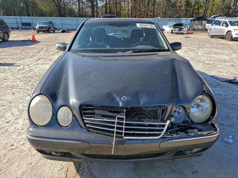 Photo 5 from auction – 2001 MERCEDES-BENZ E 320 with VIN WDBJF65J01B324559