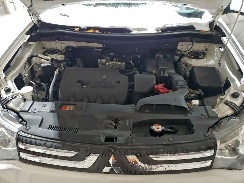 Photo 12 from auction – 2014 MITSUBISHI OUTLANDER with VIN JA4AD3A38EZ019184