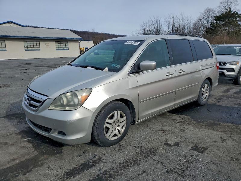 HONDA ODYSSEY EX 2005 with VIN 5FNRL38435B416561 - Photo from auction