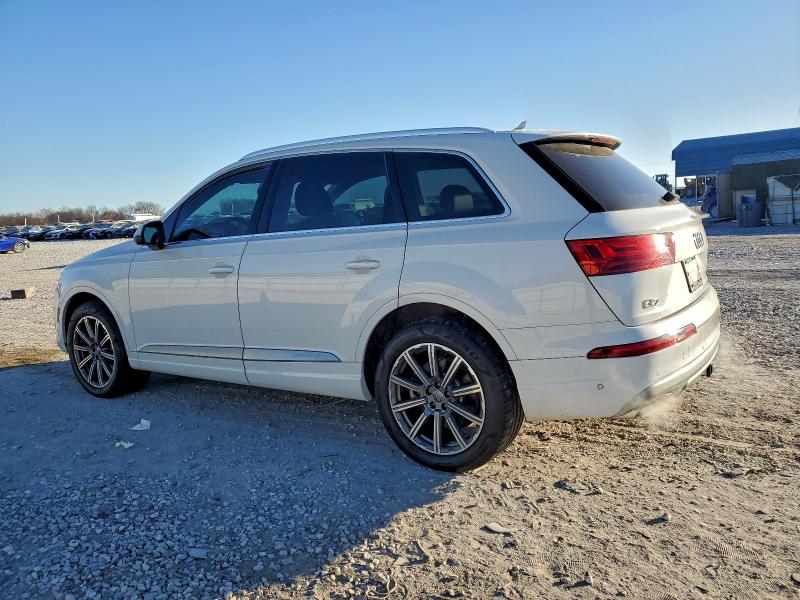 Photo 2 from auction – 2019 AUDI Q7 PREMIUM with VIN WA1LAAF72KD004397