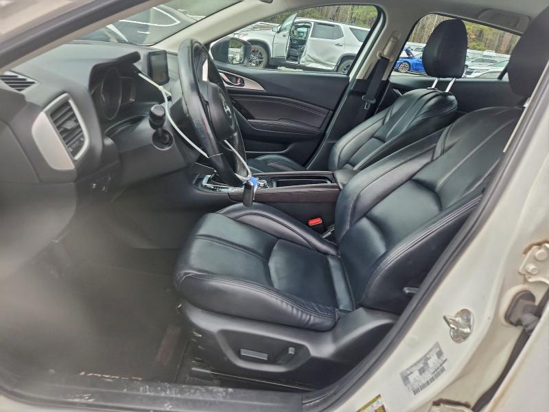 Photo 7 from auction – 2018 MAZDA 3 with VIN 3MZBN1V30JM211570