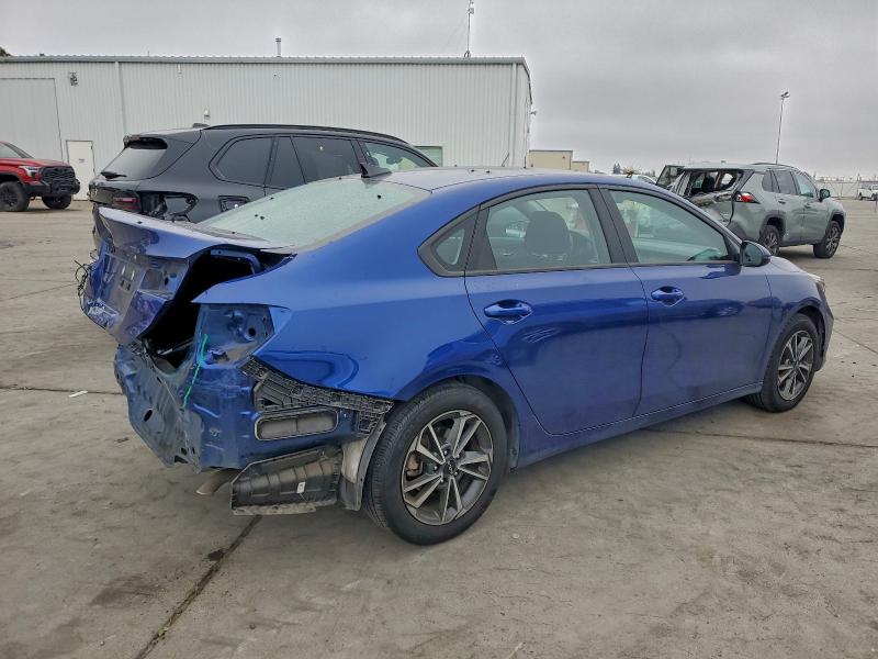 Photo 3 from auction – 2023 KIA FORTE LX with VIN 3KPF24AD3PE612210