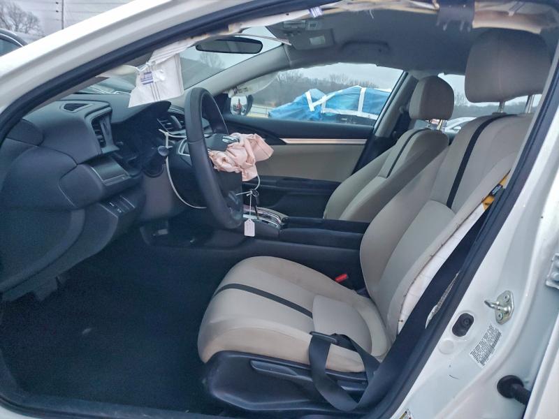 Photo 7 from auction – 2017 HONDA CIVIC LX with VIN 19XFC2F50HE041294
