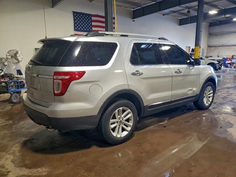 Photo 3 from auction – 2011 FORD EXPLORER X with VIN 1FMHK8D85BGA47588