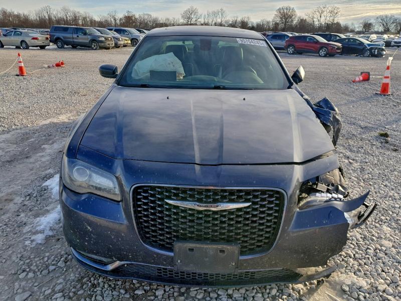 Photo 5 from auction – 2016 CHRYSLER 300 S with VIN 2C3CCABTXGH304416
