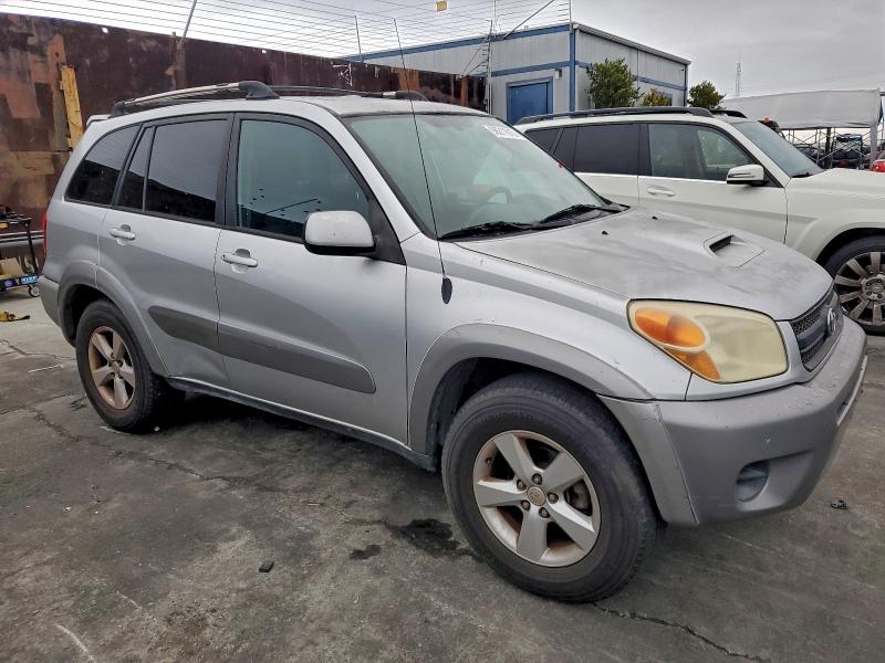 Photo 4 from auction – 2004 TOYOTA RAV4 with VIN JTEGD20V740006051
