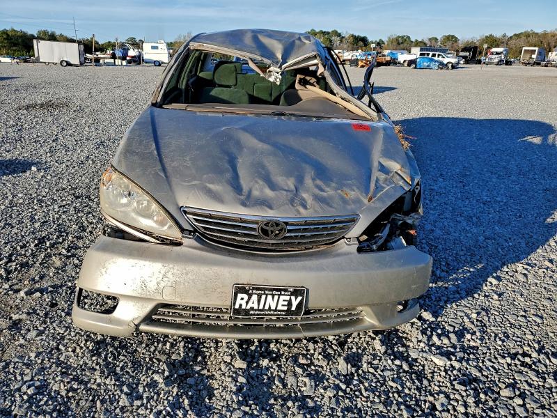 Photo 5 from auction – 2006 TOYOTA CAMRY LE with VIN JTDBE32K063064959