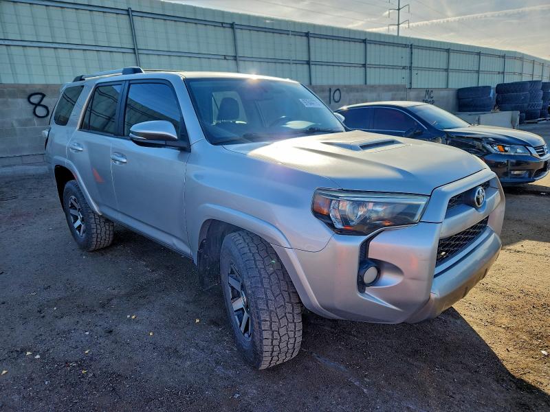 Photo 4 from auction – 2018 TOYOTA 4RUNNER SR with VIN JTEBU5JR5J5533498