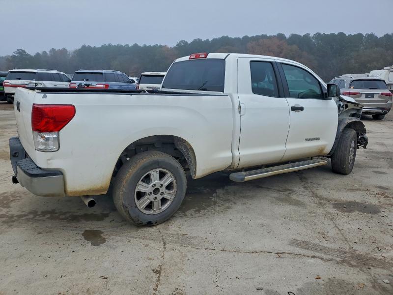 Photo 3 from auction – 2011 TOYOTA TUNDRA DOU with VIN 5TFRM5F17BX030213