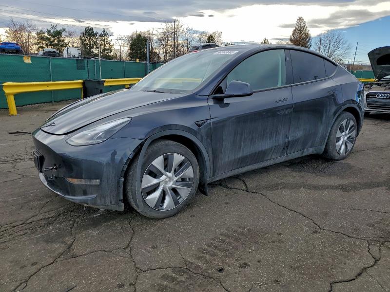 TESLA MODEL Y 2024 with VIN 7SAYGAEE5RF090840 - Photo from auction