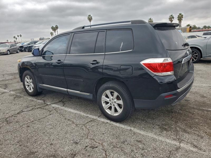 Photo 2 from auction – 2011 TOYOTA HIGHLANDER with VIN 5TDZK3EH2BS049640