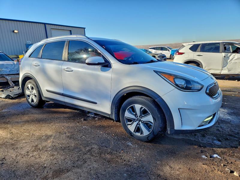 Photo 4 from auction – 2017 KIA NIRO EX with VIN KNDCC3LC8H5067195