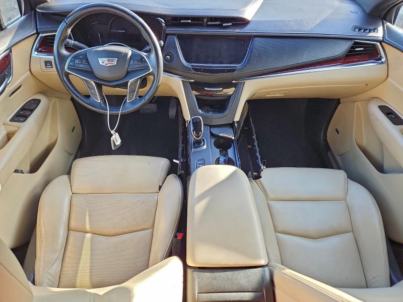 Photo 8 from auction – 2017 CADILLAC XT5 with VIN 1GYKNDRS2HZ149761