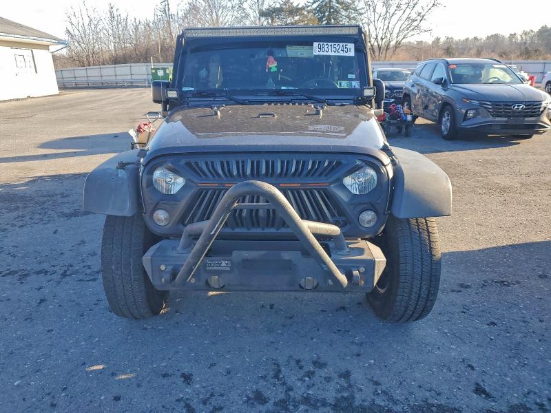 Photo 5 from auction – 2017 JEEP WRANGLER U with VIN 1C4HJWDG9HL660929