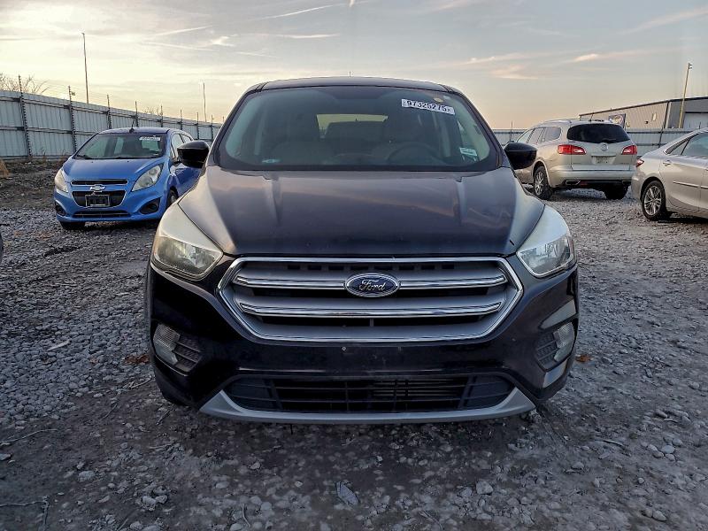 Photo 5 from auction – 2017 FORD ESCAPE SE with VIN 1FMCU0G92HUD07997