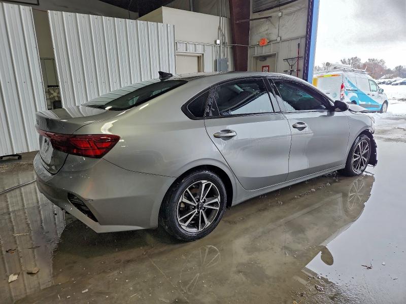 Photo 3 from auction – 2022 KIA FORTE FE with VIN 3KPF24AD1NE469948