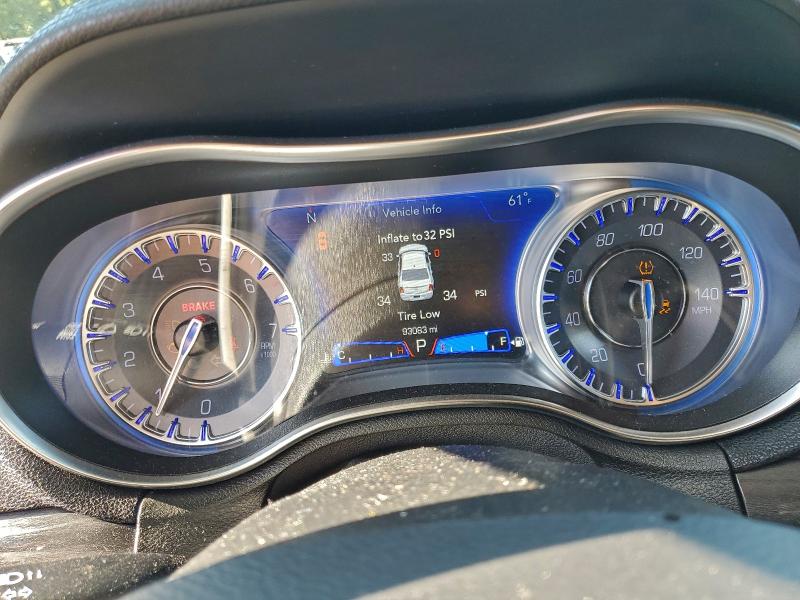 Photo 9 from auction – 2019 CHRYSLER 300 TOURIN with VIN 2C3CCAAG3KH690657