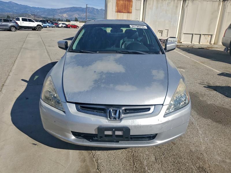 Photo 5 from auction – 2004 HONDA ACCORD EX with VIN JHMCM56814C033524