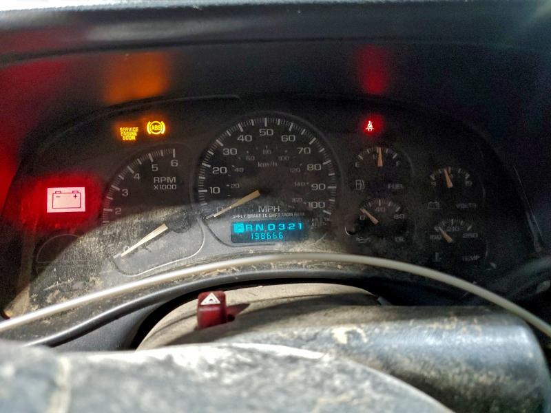 Photo 9 from auction – 2002 CHEVROLET SILVERADO with VIN 2GCEK19TX21335664