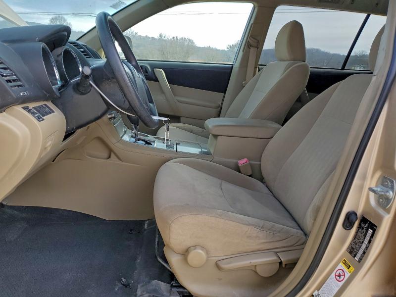 Photo 7 from auction – 2012 TOYOTA HIGHLANDER with VIN 5TDBK3EH4CS124986