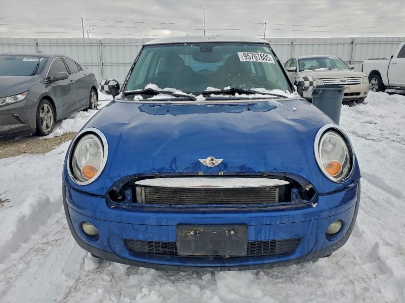 Photo 5 from auction – 2008 MINI COOPER with VIN WMWMF33568TT66836