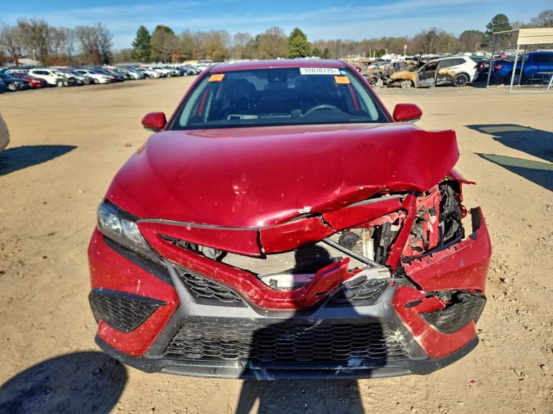 Photo 5 from auction – 2022 TOYOTA CAMRY SE with VIN 4T1G11AK2NU017640