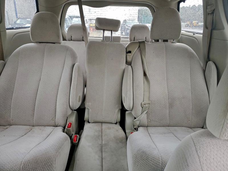 Photo 10 from auction – 2013 TOYOTA SIENNA LE with VIN 5TDKK3DC4DS306324